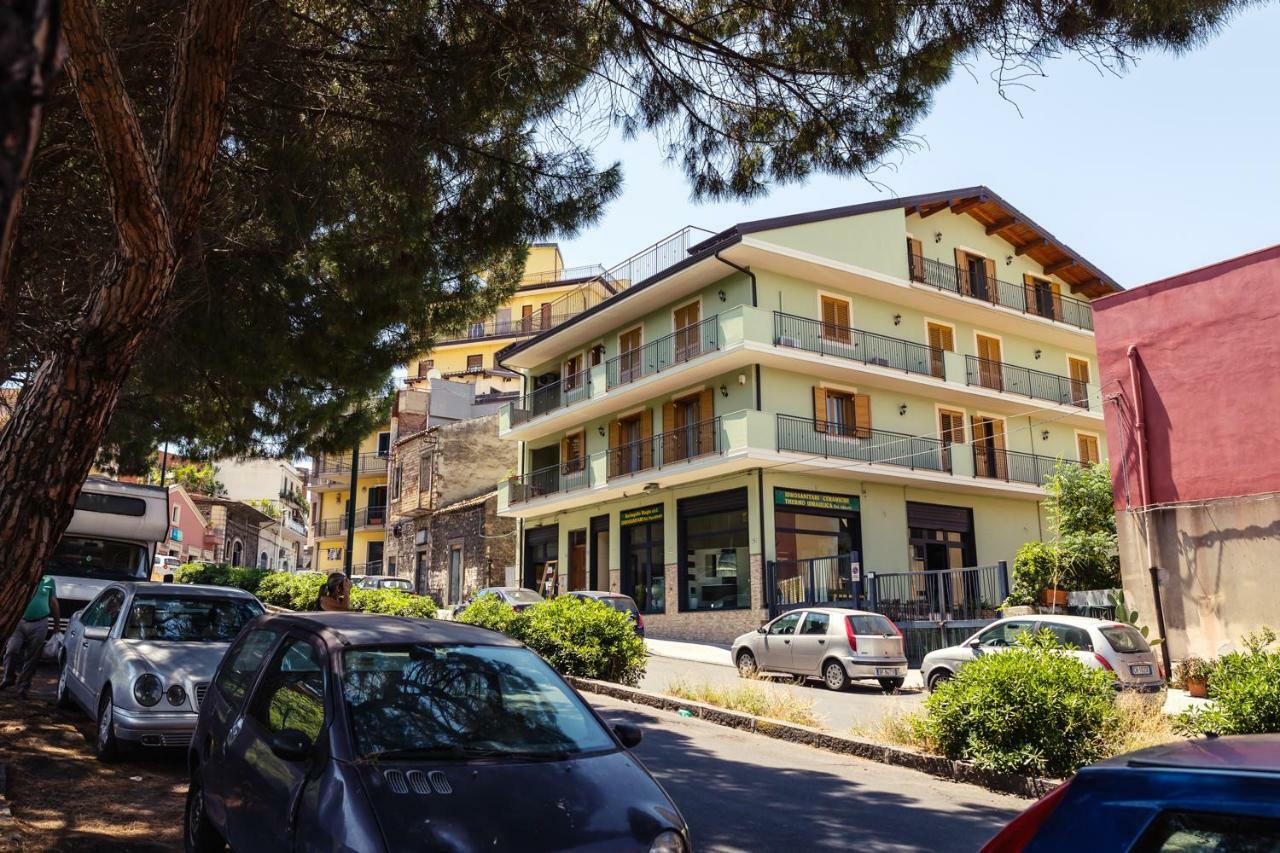Rocca Degli Etnei Bed and Breakfast Paterno  Eksteriør billede