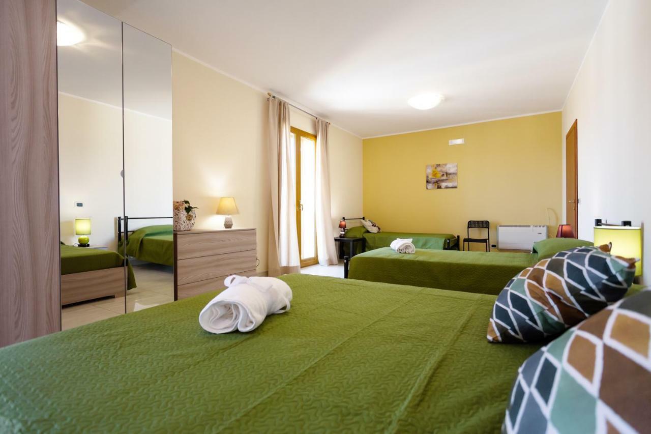 Rocca Degli Etnei Bed and Breakfast Paterno  Eksteriør billede